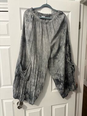 Oh My Gauze! Women's Wide Leg Tie-Dye Gauze Pants in Gray